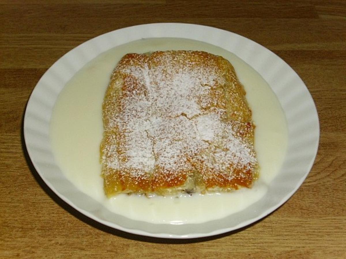 Bilder für Apfelstrudel aus Blätterteig im Sahnebad - Rezept