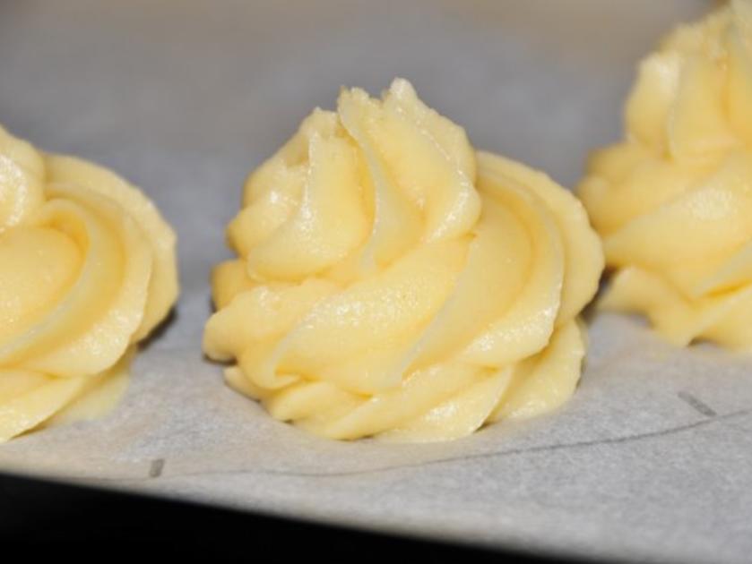 Brandteigkranz mit Vanillecreme - einfach - von tonka Brandteigkranz mit Vanillecreme - einfach - von tonka