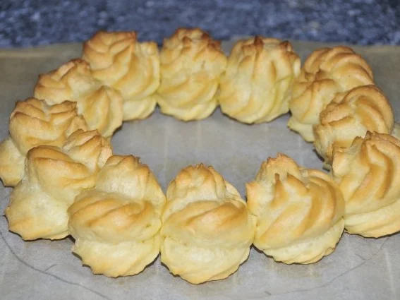 Brandteigkranz mit Vanillecreme - Rezept - Bild Nr. 13