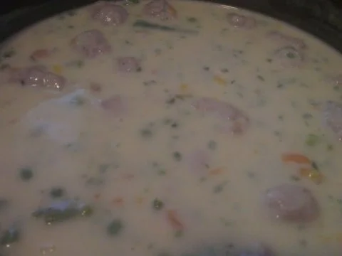 Rezept: cremige sommersuppe mit Bratwurstklopsen Bild Nr. 2 cremige sommersuppe mit Bratwurstklopsen - Rezept - Bild Nr. 2