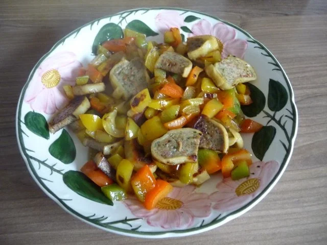 Rezept: Unter 30 Minuten : Bunte Maultaschen - Paprika - Pfanne Bild Nr. 2 Unter 30 Minuten : Bunte Maultaschen - Paprika - Pfanne - Rezept - Bild Nr. 2