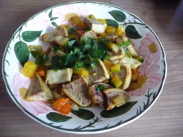 Rezept: Unter 30 Minuten : Bunte Maultaschen - Paprika - Pfanne Bild Nr. 5 Unter 30 Minuten : Bunte Maultaschen - Paprika - Pfanne - Rezept - Bild Nr. 5