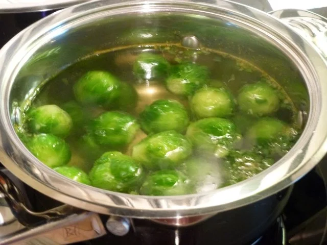 Rezept: Schinken-Hasenfilet-Rosenkohlpfanne Bild Nr. 5 Schinken-Hasenfilet-Rosenkohlpfanne - Rezept - Bild Nr. 5