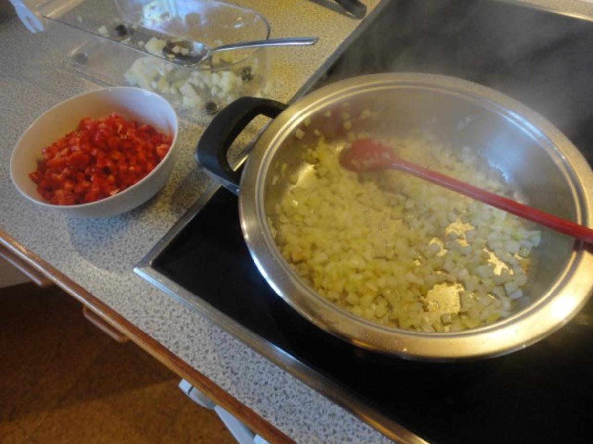 gefüllte Puten Röllchen mit Champignon Sauce &amp; Press Kartoffel - Rezept ...