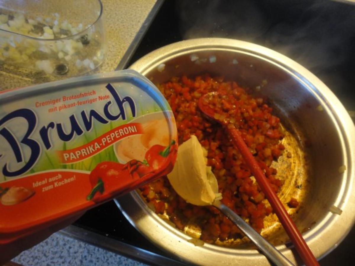 Gefüllte Puten Röllchen mit Champignon Sauce &amp; Press Kartoffel - von emari