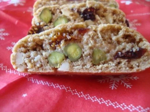 Gewürz-Cantuccini mit Cranberries und Pistazien - Rezept