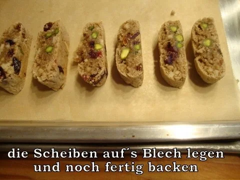 Gewürz-Cantuccini mit Cranberries und Pistazien - Rezept - Bild Nr. 11