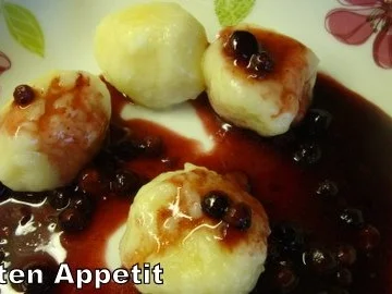 fluffige "Mini Quarkknödel" - lecker serviert - Rezept