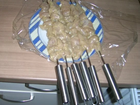 Hähnchenspieße in Honig-Senf-Marinade - Rezept - Bild Nr. 2