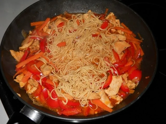 Rezept: Hähnchen Süß Sauer Hähnchen Süß Sauer - Rezept