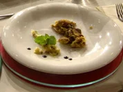 Kaiserschmarrn vom Straußenei mit Kompott von Stink- und Passionsfrucht à la Jakumeit - Rezept