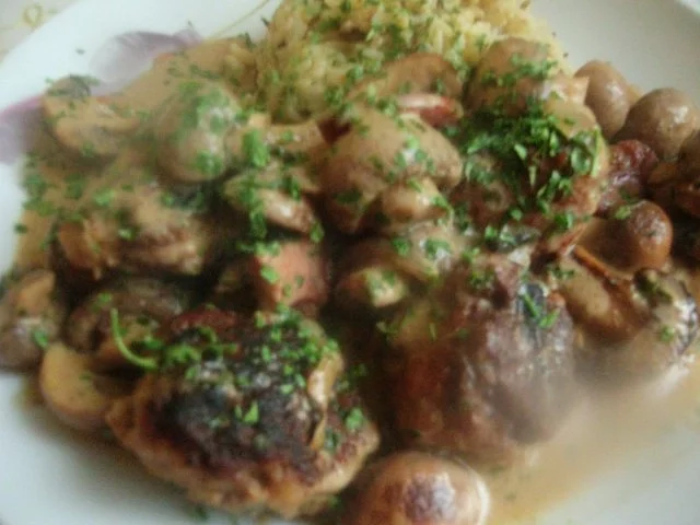 Rezept: Hackbällchen mit braunen Champignons in Rahmsosse mit Wildreis Bild Nr. 13 Hackbällchen mit braunen Champignons in Rahmsosse mit Wildreis - Rezept - Bild Nr. 13