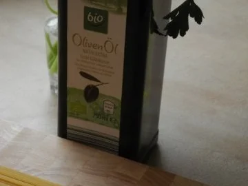 Spaghetti aglio, olio e peperoncino - Rezept - Bild Nr. 5