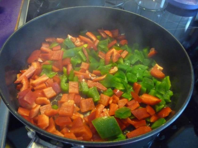 Resteverwertung : Wurst - Paprika - Tomatengulasch - Rezept - kochbar.de