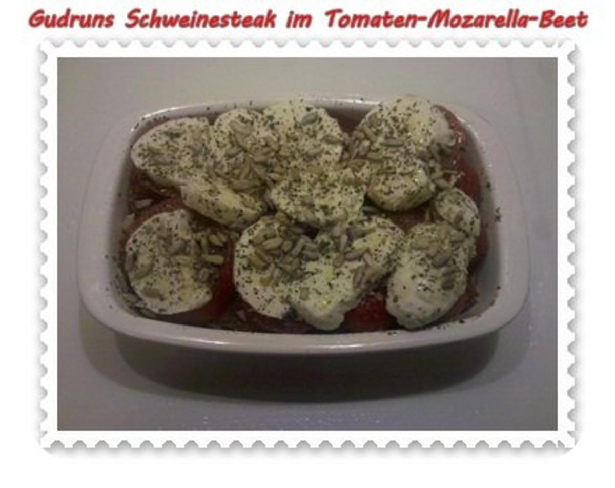 Fleisch: Pikantes Schweinesteak im Tomaten-Mozarella-Nest - Rezept - Bild Nr. 7