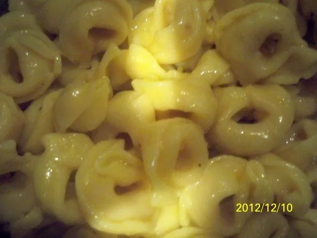 tortelloni salsiccia salsa di formaggio - Rezept - Bild Nr. 2