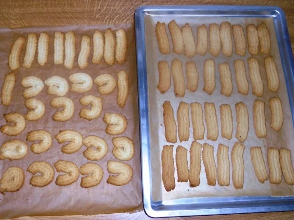 "Oma - Friede`s" - Sehr feines, weihnachtliches Mandel - Spritzgebäck (Rzpt. um 1960) - Rezept - Bild Nr. 11