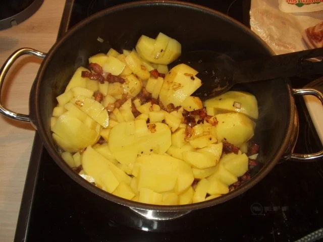 Rezept: Kartoffelsuppe Bild Nr. 4 Kartoffelsuppe - Rezept - Bild Nr. 4