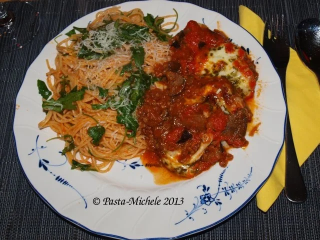 Auberginen, überbacken in Hackfleischsauce (Melanzane alla vesuviana) - Rezept