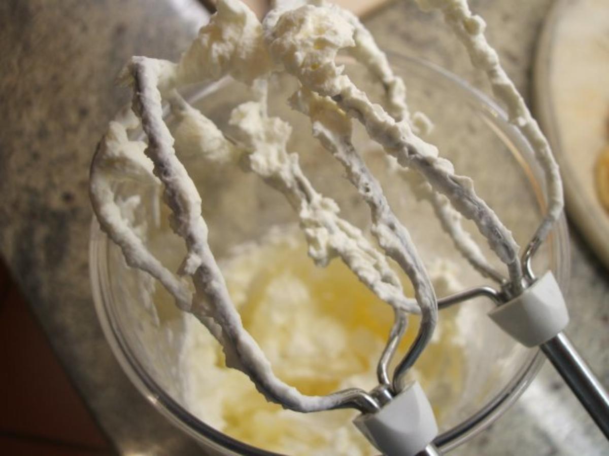 Dessert: Schoko-Mousse in karamellisierten Minipfannkuchen mit Punschsirup - Rezept - Bild Nr. 8