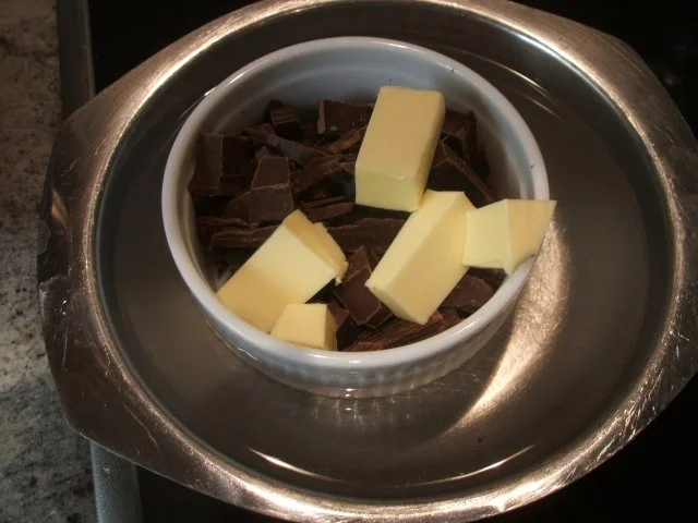 Dessert: Schoko-Mousse in karamellisierten Minipfannkuchen mit Punschsirup - Rezept - Bild Nr. 9