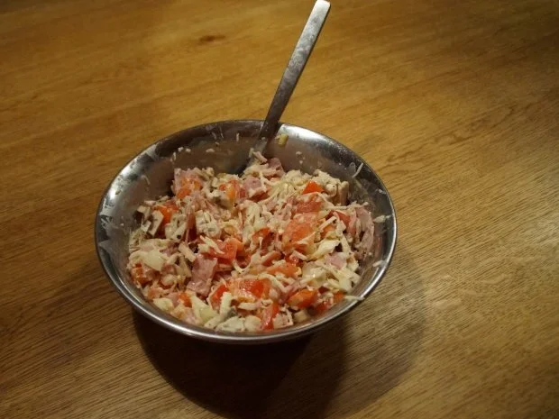 Rezept: Einfach-lecker-Pizzabrötchen Bild Nr. 2 Einfach-lecker-Pizzabrötchen - Rezept - Bild Nr. 2