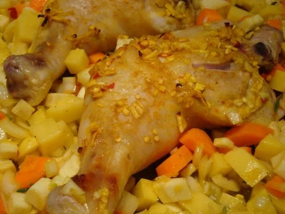 Rezept: Marinierte Hähnchenkeulen auf pikantem Gemüse Bild Nr. 3 Marinierte Hähnchenkeulen auf pikantem Gemüse - Rezept - Bild Nr. 3