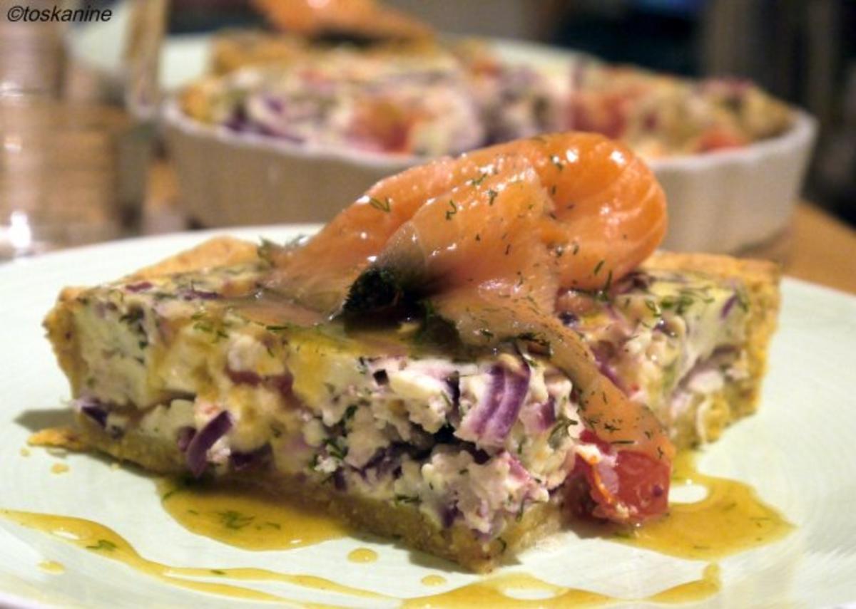 Tomaten-Zwiebel-Quiche mit Graved Lachs - Rezept Durch toskanine