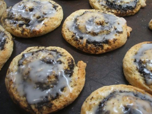 Mohnschnecken Hefeteilchen Mohn Rezept Kuchen