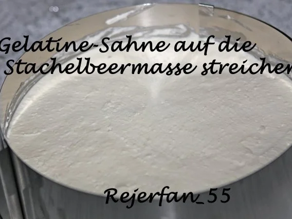 Stachelbeertorte mit Mandelbaiserdecke - Rezept - Bild Nr. 7