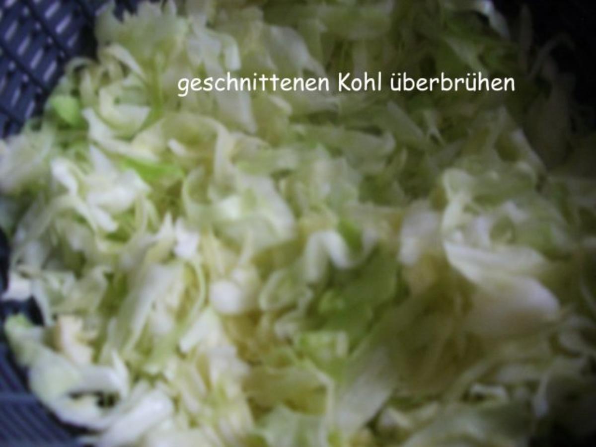 Spitzkohlauflauf mit Hackfleisch und Leberwurst - Rezept - Bild Nr. 2