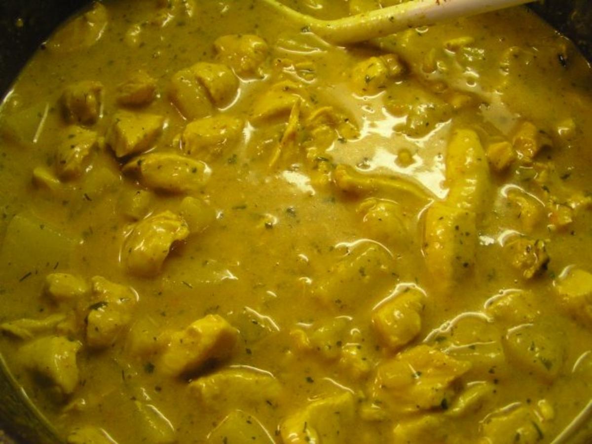 Annanas-Curry-Geschnetzeltes mit Kokosmilch - Rezept - kochbar.de