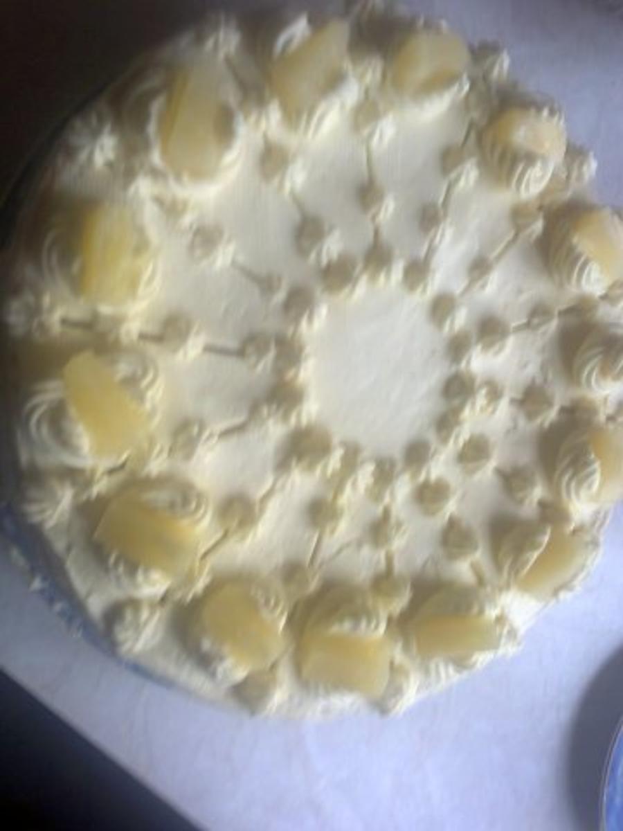 (Torten   )              Butter-Vanille-Crem-Torte - Rezept