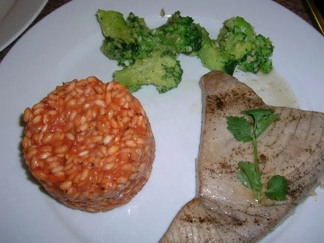 Rezept: Thunfischsteaks, Tomatenrisotto an Broccoli Bild Nr. 2 Thunfischsteaks, Tomatenrisotto an Broccoli - Rezept - Bild Nr. 2
