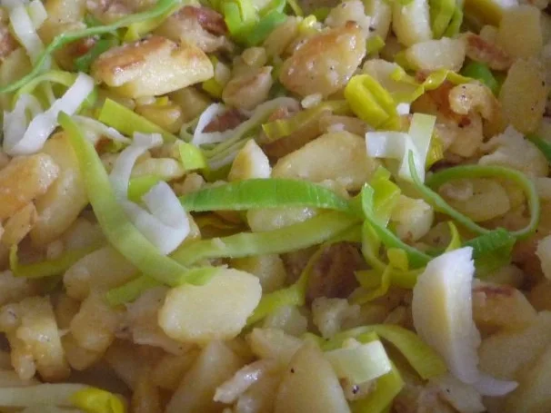 Rezept: Schmalhans - Küchenmeister : Bratkartoffeln mit Gewürzgurken Bild Nr. 8 Schmalhans - Küchenmeister : Bratkartoffeln mit Gewürzgurken - Rezept - Bild Nr. 8