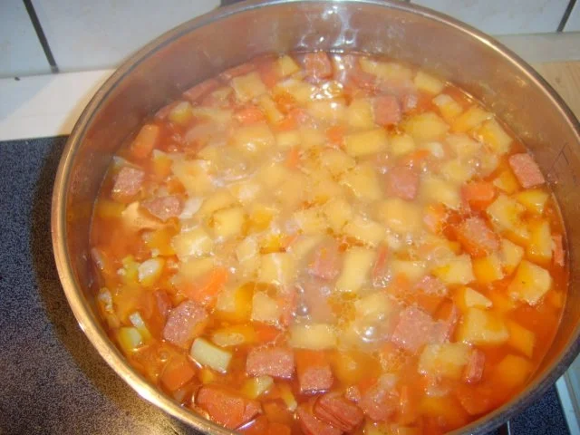 Rezept: Möhren-Steckrüben-Eintopf Möhren-Steckrüben-Eintopf - Rezept