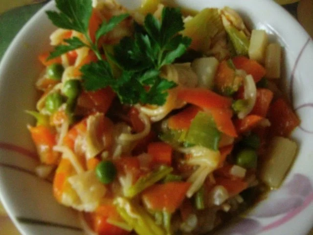 Rezept: Mie-Nudeltopf Bild Nr. 9 Mie-Nudeltopf - Rezept - Bild Nr. 9