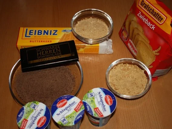 Rezept: Pöhlder Krümelpudding Bild Nr. 5 Pöhlder Krümelpudding - Rezept - Bild Nr. 5