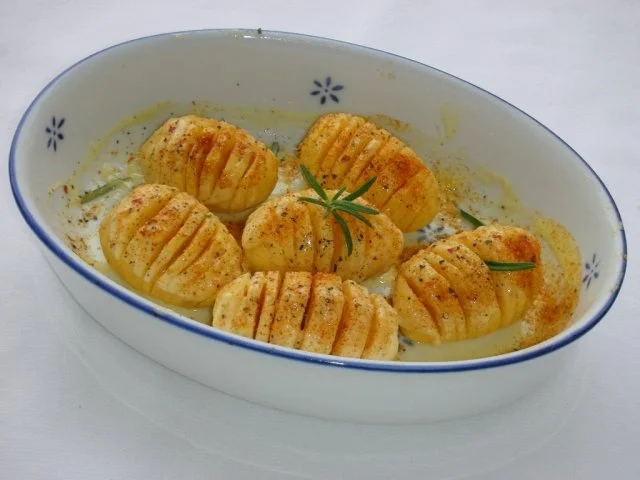 Marinierte Hähnchen-Streifen umhüllt von Sesampanade mit Fächerkartoffeln - Rezept - Bild Nr. 12