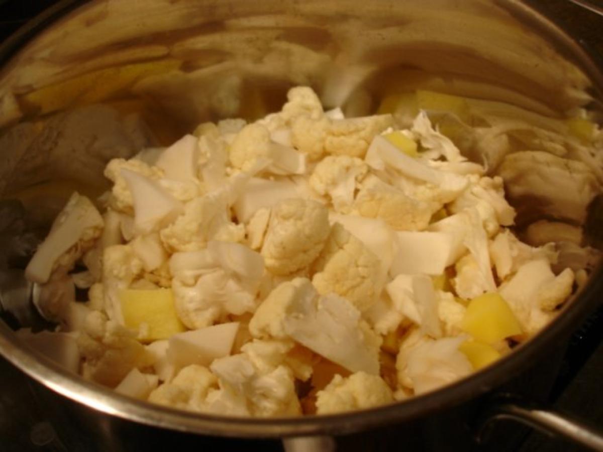 Blumenkohlsuppe mit Hackfleisch - Rezept - kochbar.de