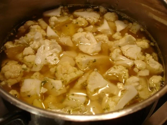 Rezept: Blumenkohlsuppe mit Hackfleisch Bild Nr. 10 Blumenkohlsuppe mit Hackfleisch - Rezept - Bild Nr. 10