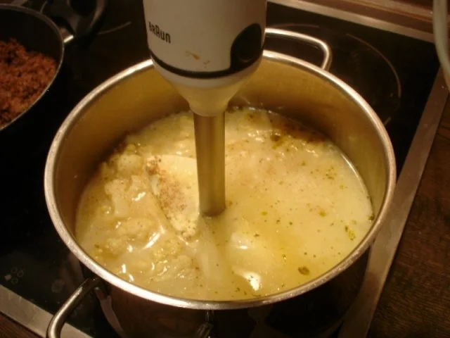 Rezept: Blumenkohlsuppe mit Hackfleisch Bild Nr. 12 Blumenkohlsuppe mit Hackfleisch - Rezept - Bild Nr. 12