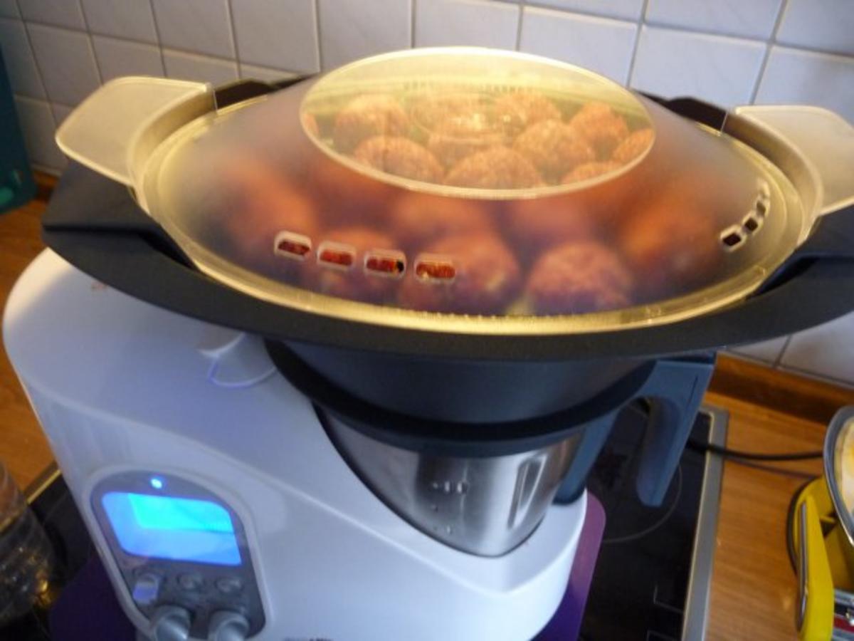 Küchenfee : Hack - Klopse an Gemüsesoße an Petersilienkartoffeln - Rezept - Bild Nr. 10