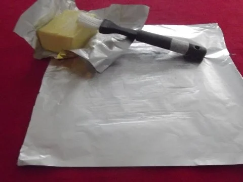 Rezept: PERLHUHNBRÜSTLI auf LINDENBLÜTEN und BERGHEU Bild Nr. 2 PERLHUHNBRÜSTLI auf LINDENBLÜTEN und BERGHEU - Rezept - Bild Nr. 2