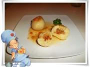 »☆« Kartoffelknödeln mit gerösteten Weißbrotwürfeln gefüllt »☆« - Rezept
