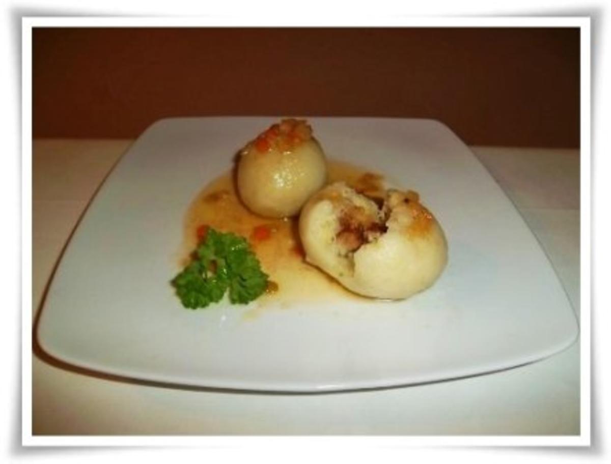 »☆« Kartoffelknödeln mit gerösteten Weißbrotwürfeln gefüllt »☆« - Rezept - Bild Nr. 21
