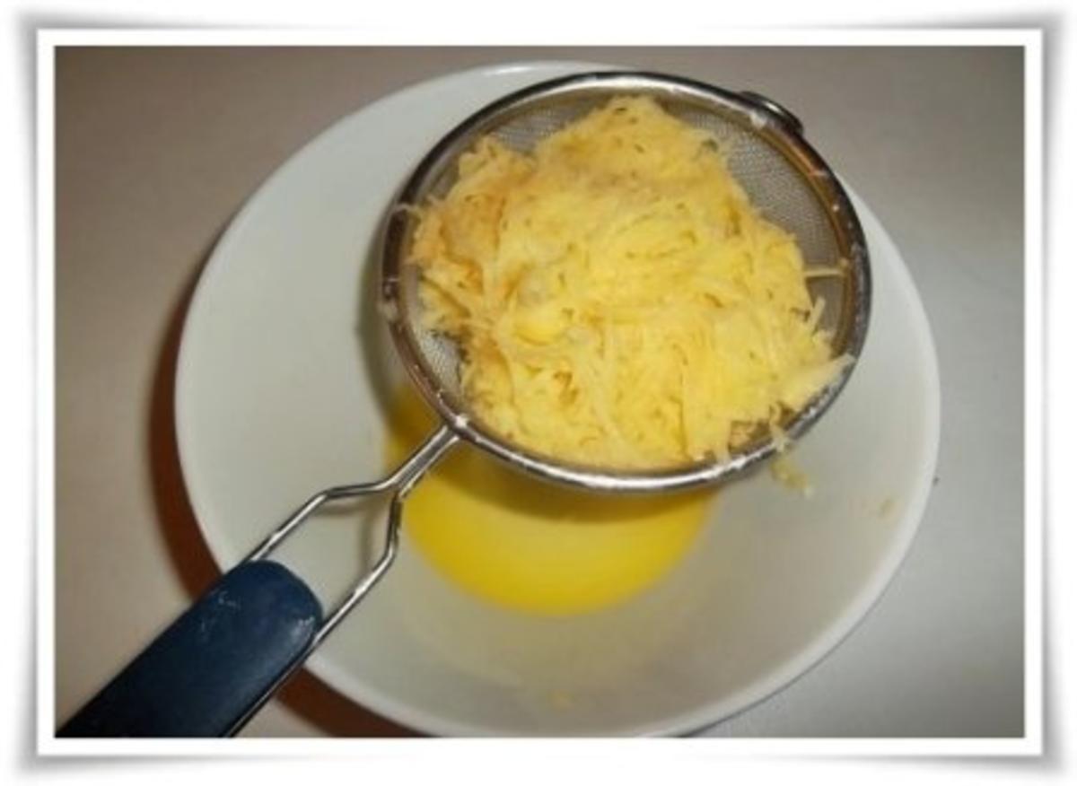»☆« Kartoffelknödeln mit gerösteten Weißbrotwürfeln gefüllt »☆« - Rezept - Bild Nr. 4