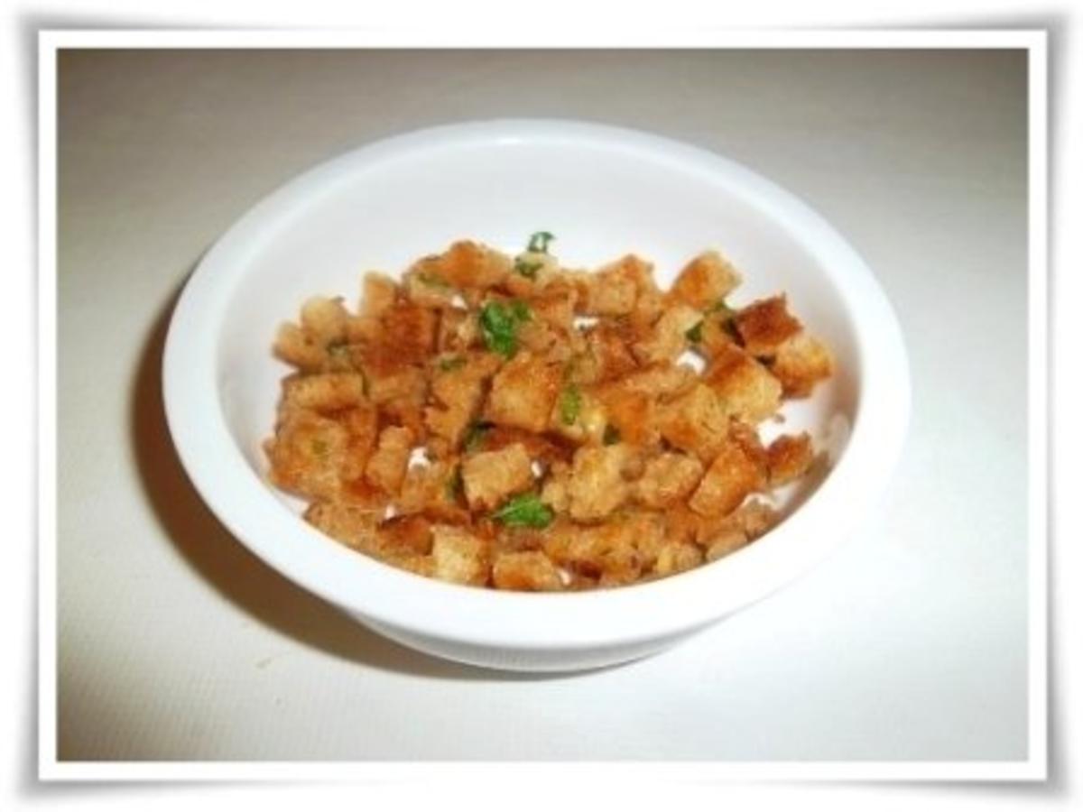 »☆« Kartoffelknödeln mit gerösteten Weißbrotwürfeln gefüllt »☆« - Rezept - Bild Nr. 13