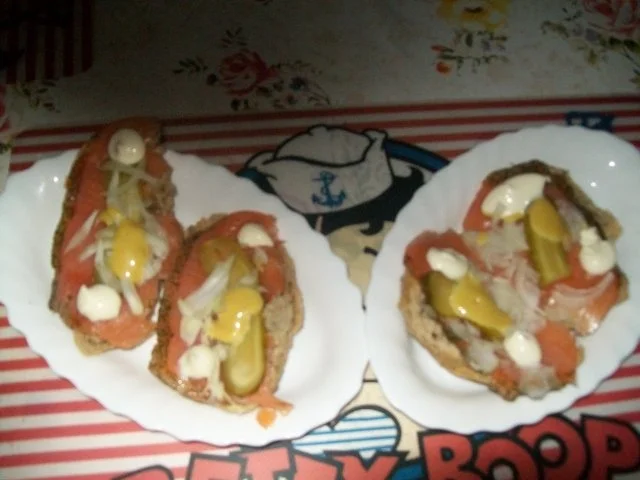 Rezept: Annanas- Bowle - Käse - Stückchen & Lachs - Brötchen Bild Nr. 5 Annanas- Bowle - Käse - Stückchen & Lachs - Brötchen - Rezept - Bild Nr. 5