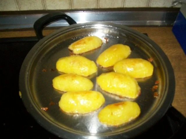 Rezept: Irenes Fischragout mit angebraten Kartoffelhälften Bild Nr. 6 Irenes Fischragout mit angebraten Kartoffelhälften - Rezept - Bild Nr. 6